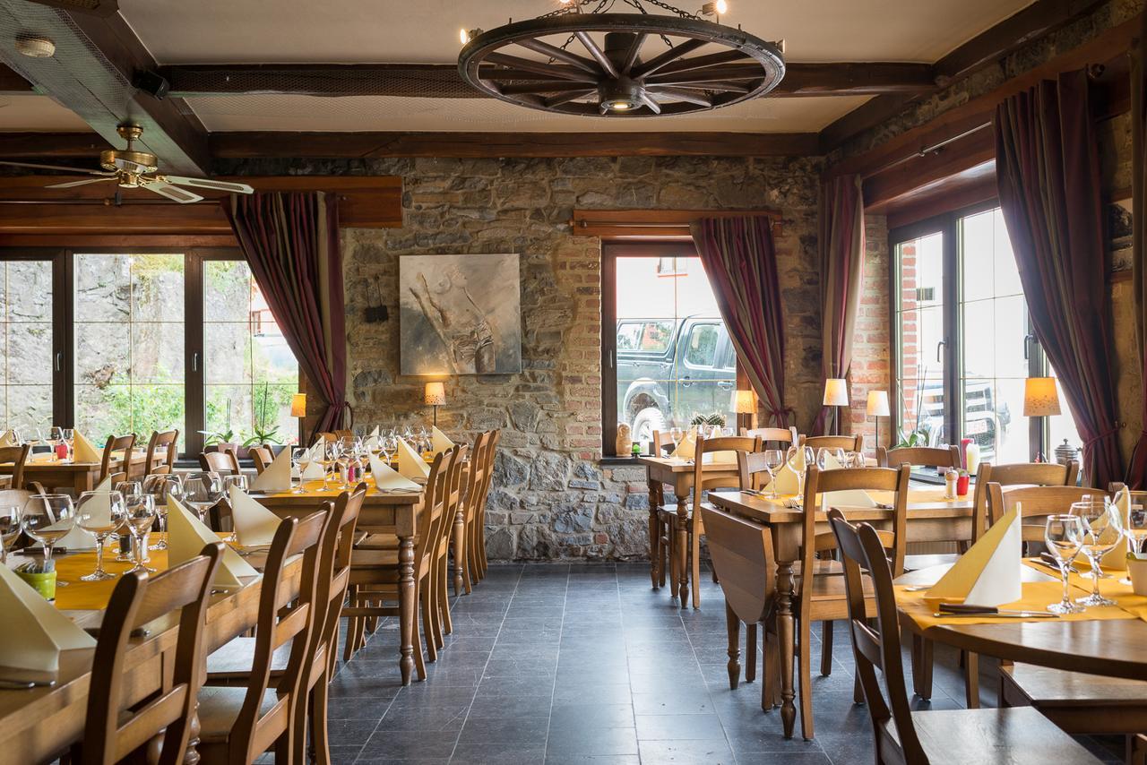 Auberge De La Lesse Celles  Exterior photo